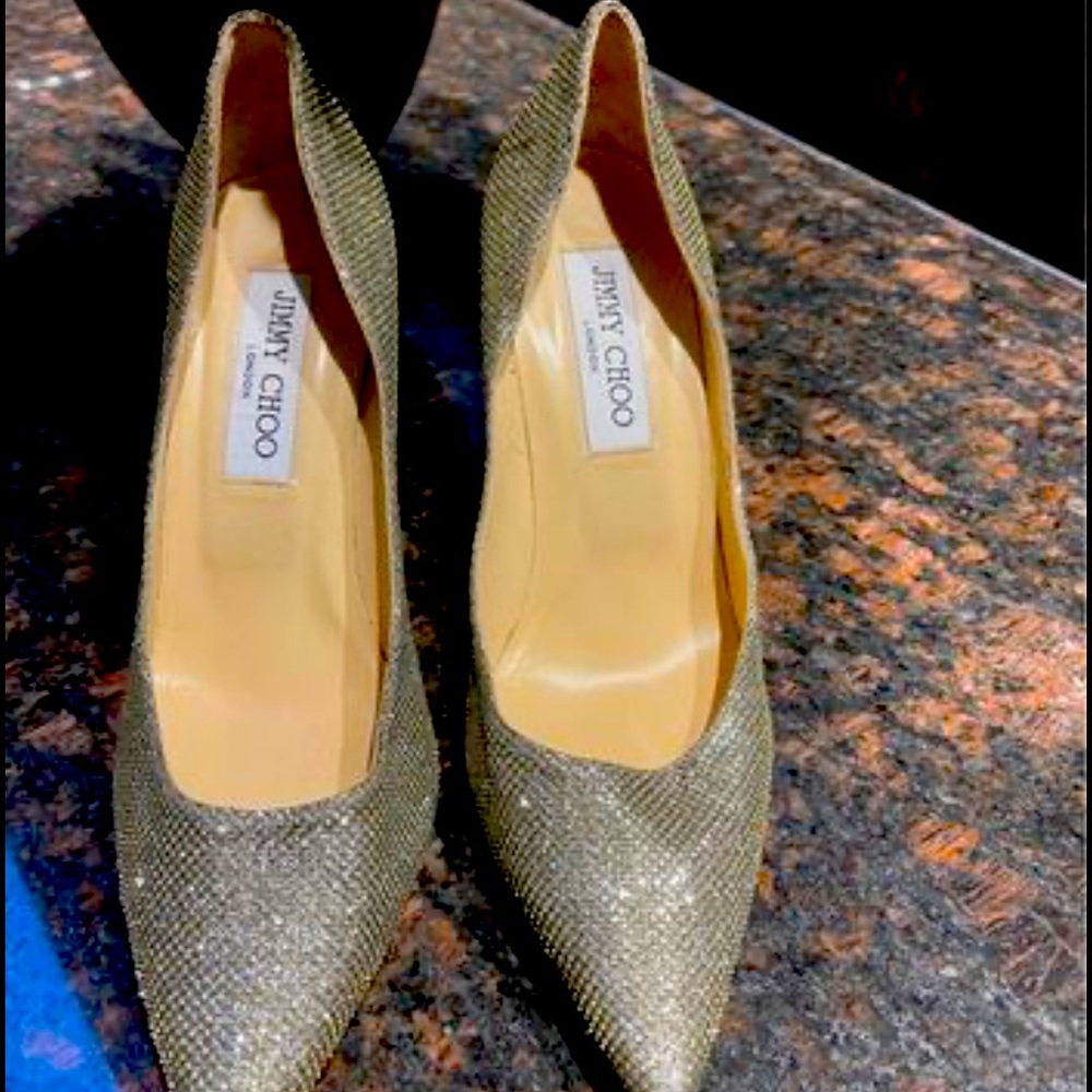 Beautiful jimmy Choo evening shoe very good condition and very comfortable